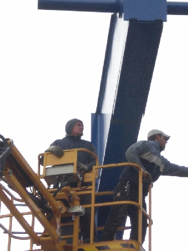 Neuer Kran bei Hollandboot in Berlin - Winterlager in Berlin